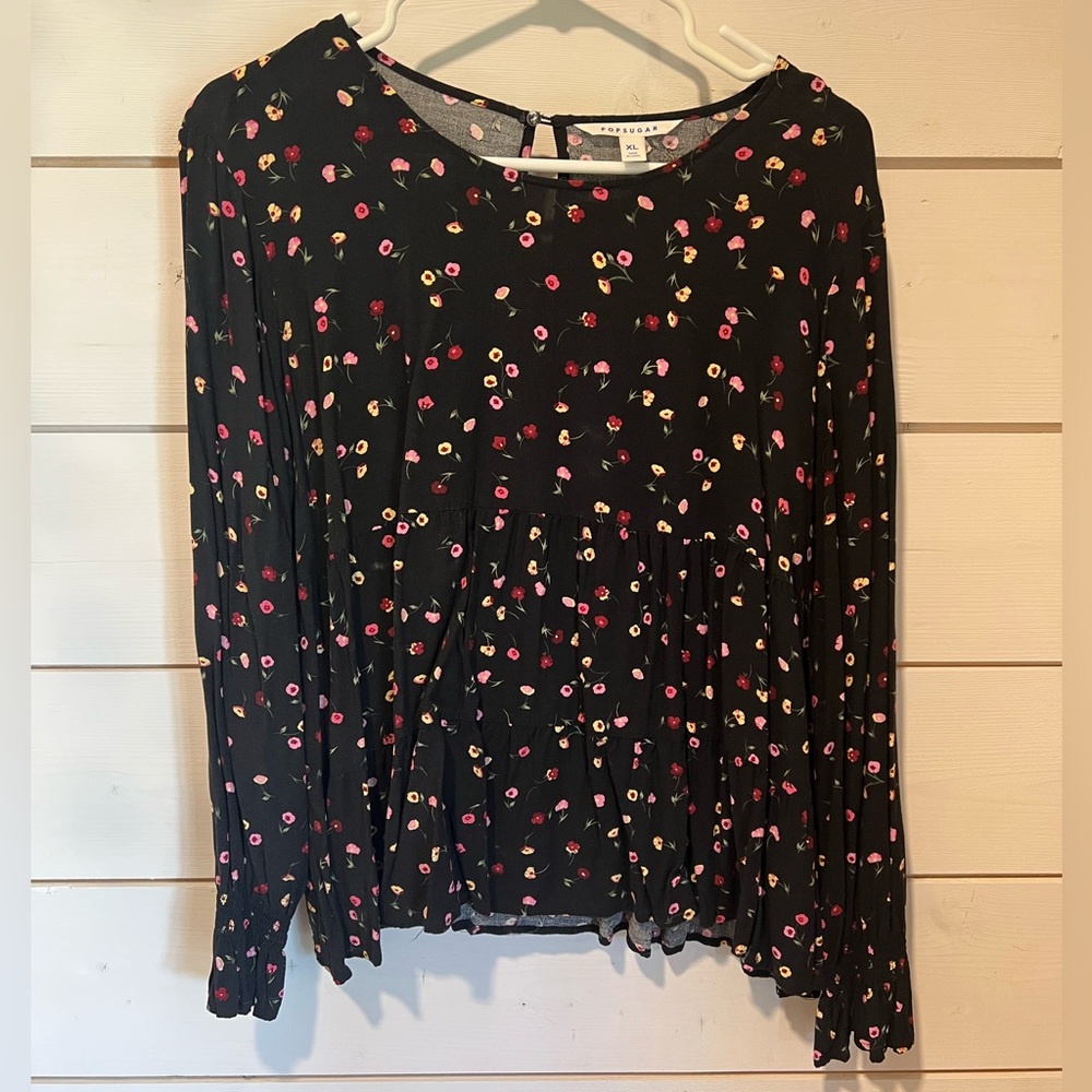 Black floral long sleeve | XL
